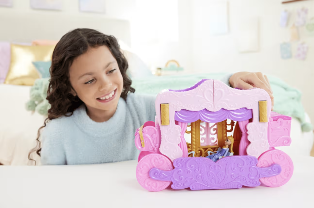 DISNEY PRINCESS CARRIAGE TO CASTLE PLAYSET
