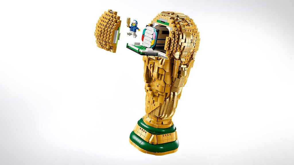 LEGO 43020 FIFA WORLD CUP™ OFFICIAL TROPHY