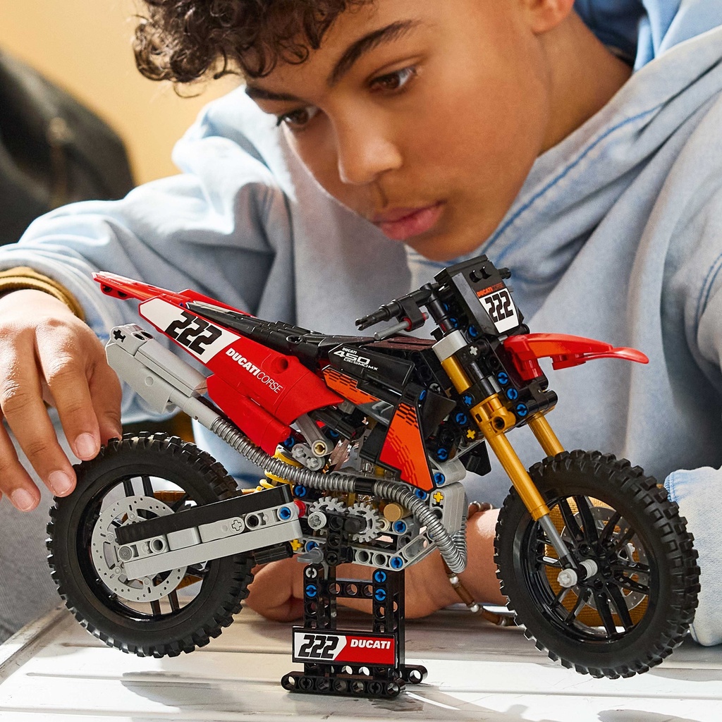 LEGO 42238 DUCATI DESMO450 MX FACTORY
MOTORCYCLE