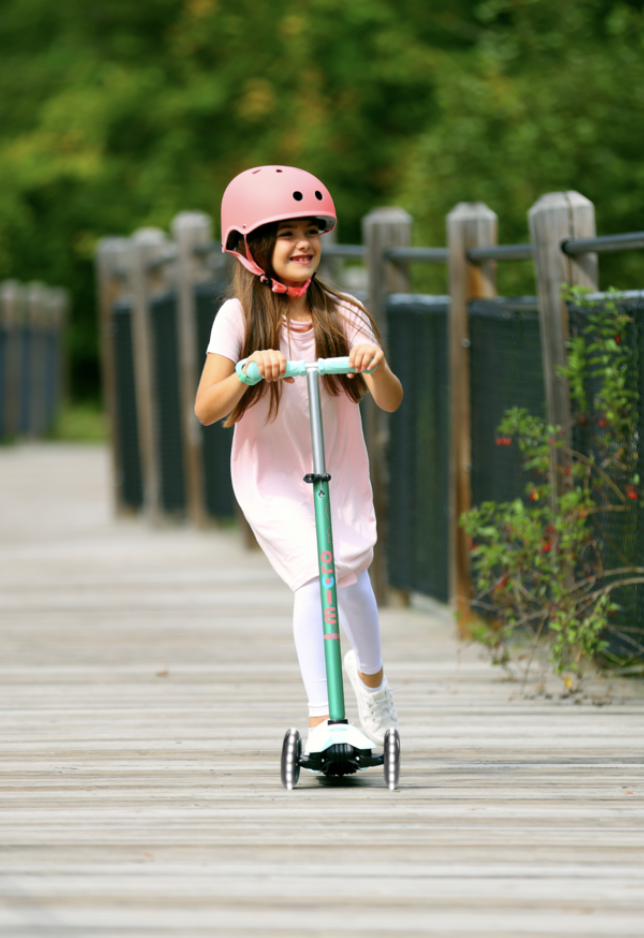 SCOOTER MICRO MAXI DELUXE MINT LED